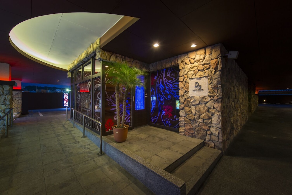 Water Hotel Ry-Adults Only