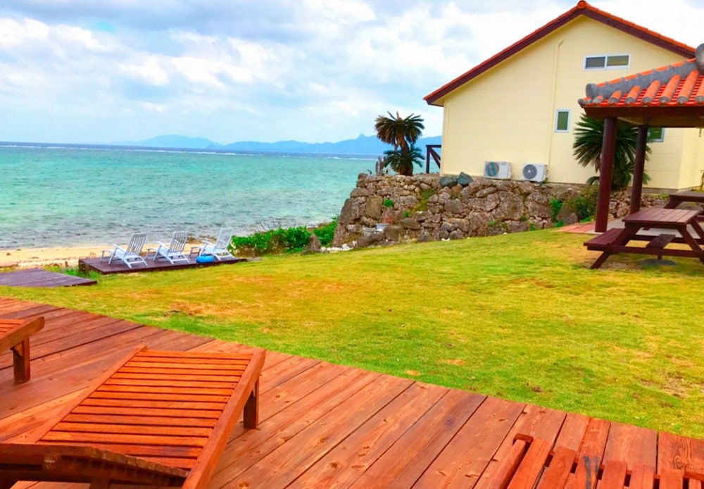 Aloalo Beach Kabira