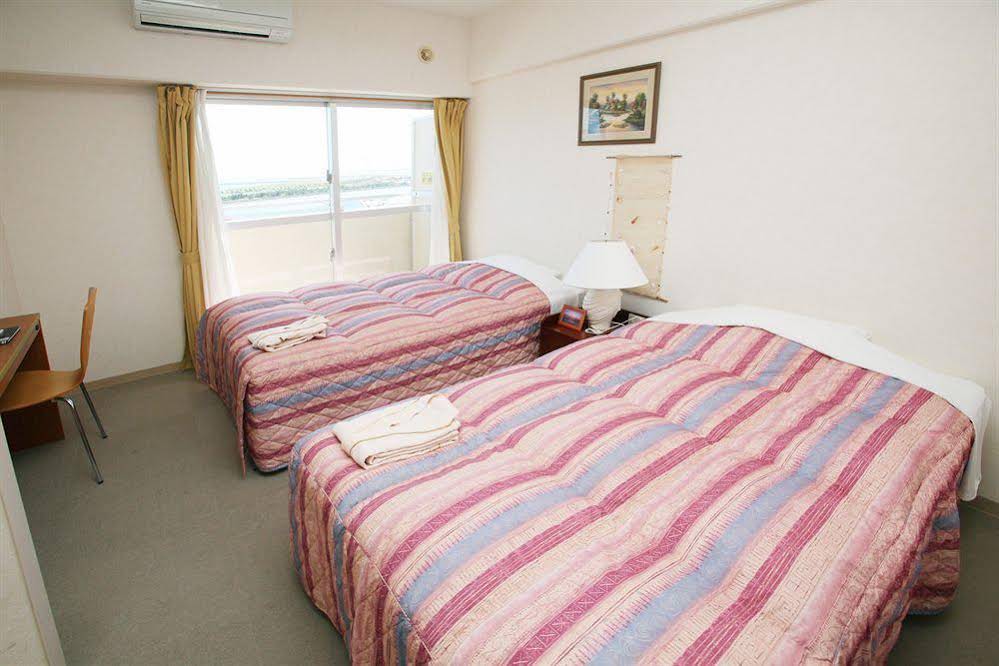 Hotel Peace Island Ishigaki In Yashima