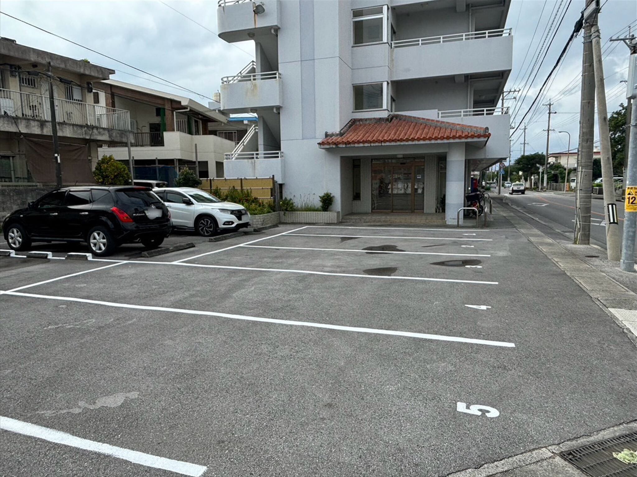 Kiiyama Dormitory & Store 2