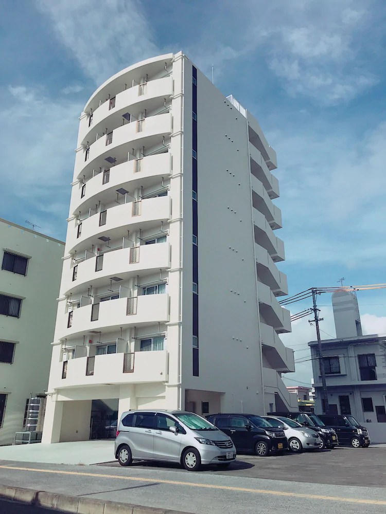 Y'Rise To Hotel Itoman