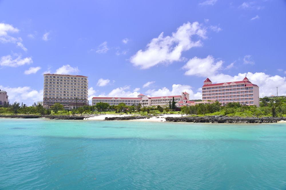 Hotel Breeze Bay Marina