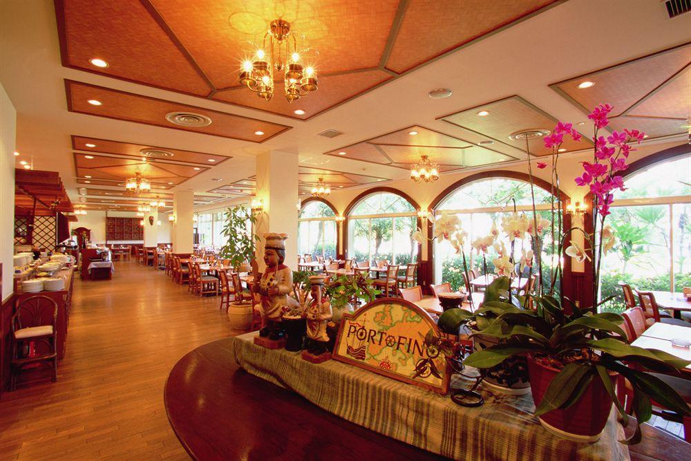 Hotel Breeze Bay Marina