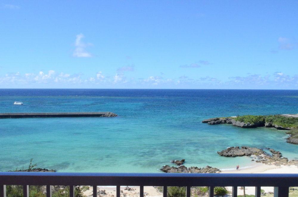 Hotel Breeze Bay Marina