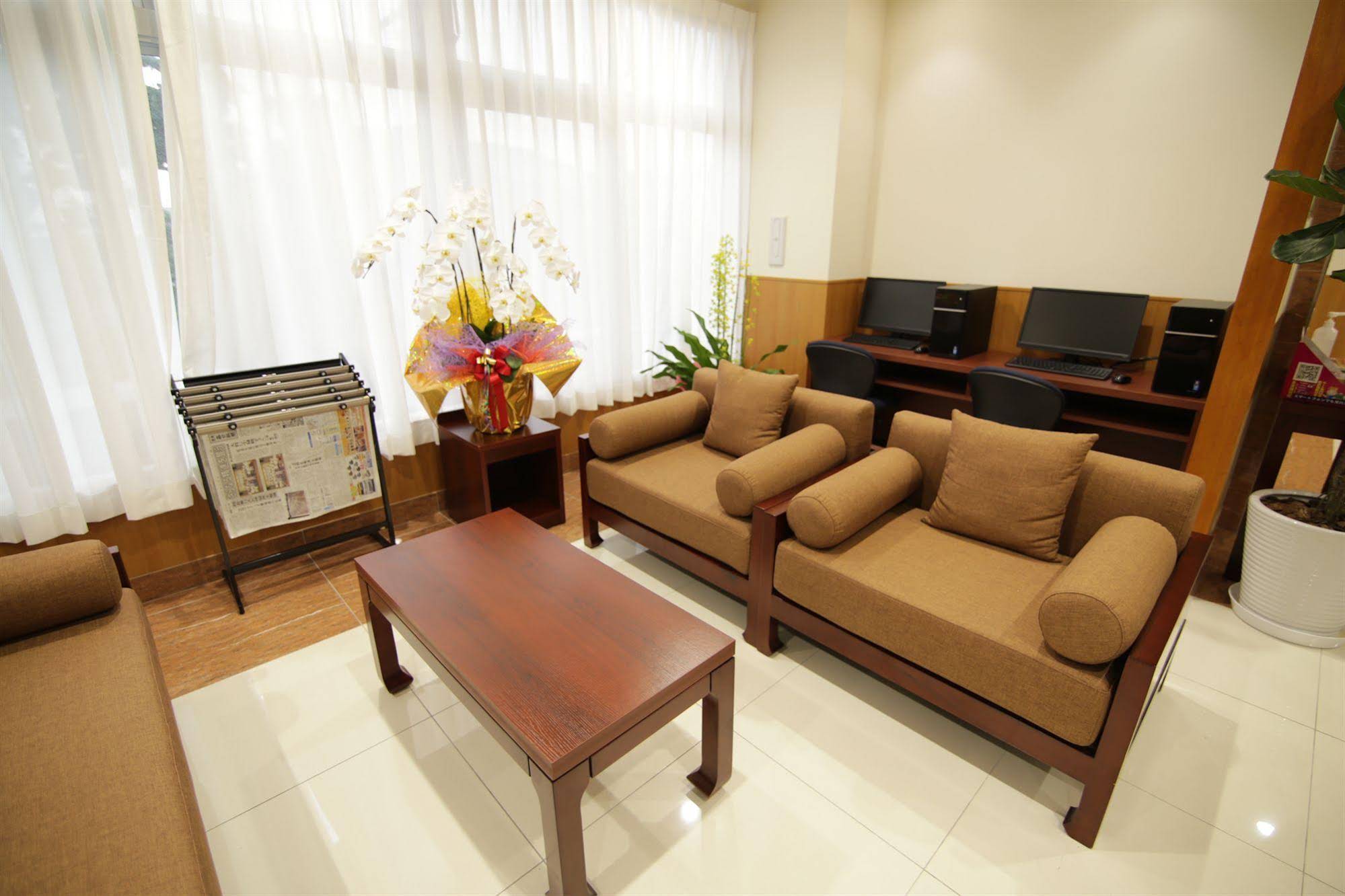 Hotel Peace Island Miyakojima City Hall Street