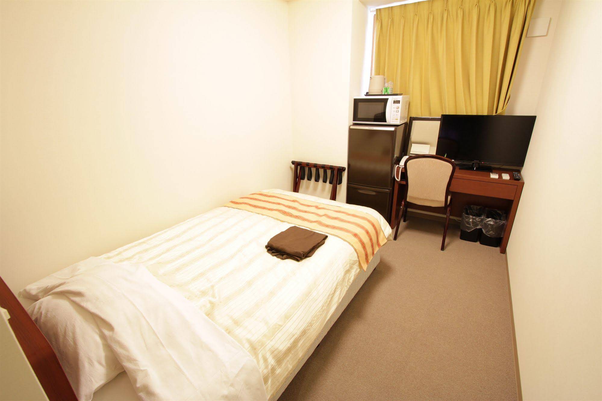 Hotel Peace Island Miyakojima City Hall Street