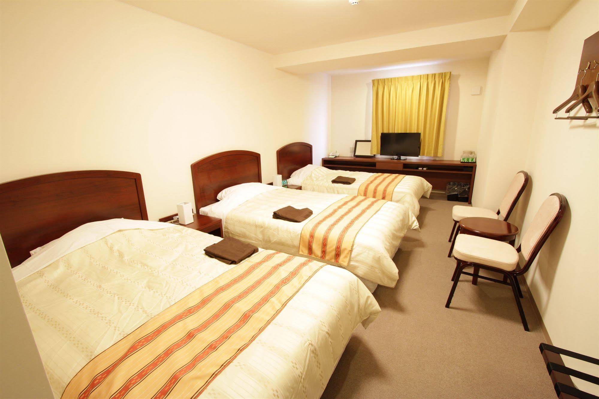 Hotel Peace Island Miyakojima City Hall Street