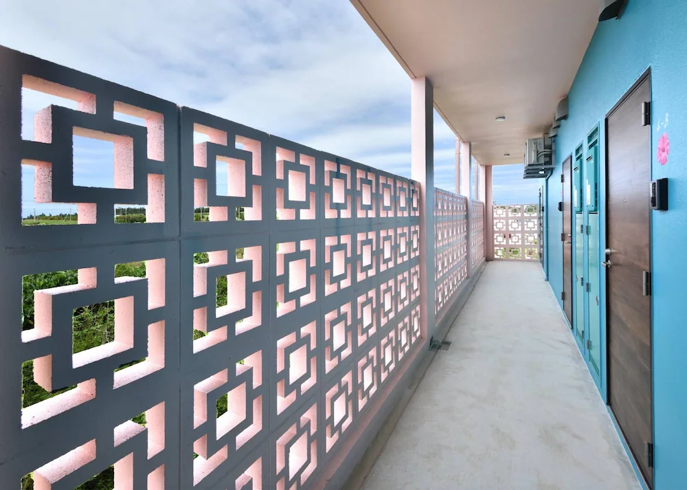 Hotel Pink Hibiscus