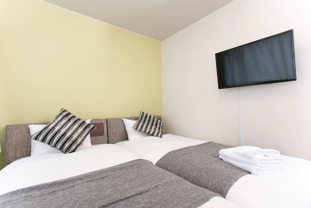 Newport Business Hotel