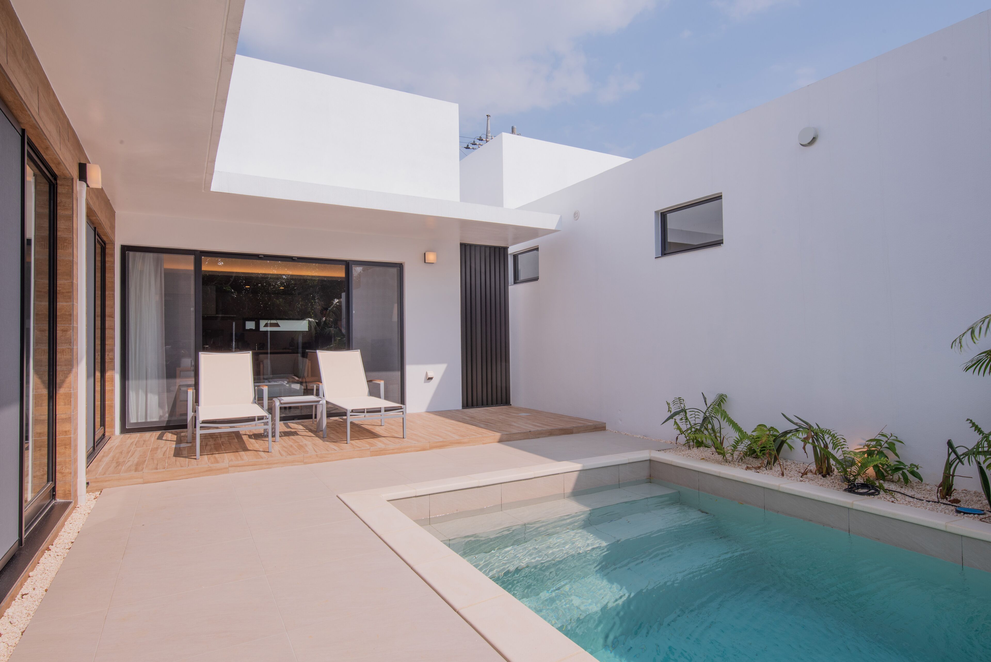 The Villa Maehama Beach