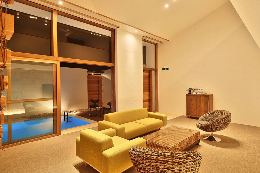 Villa de Fleur Secret Villas