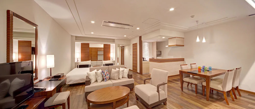 Ala Mahaina Condo Hotel