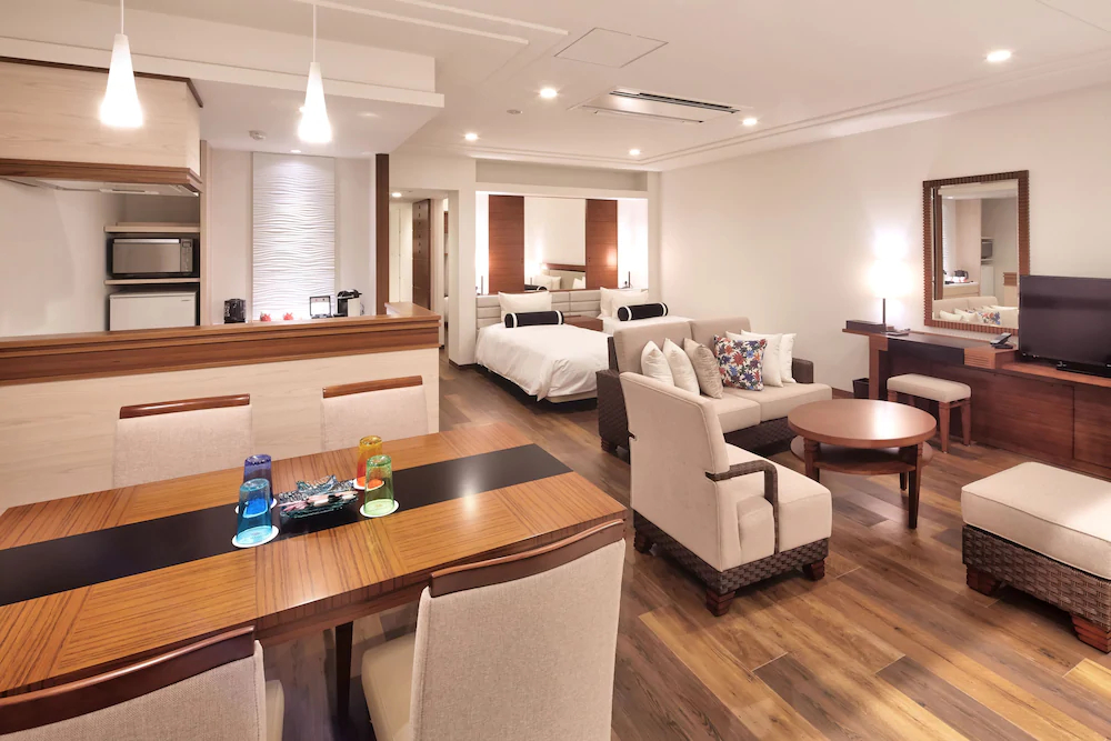 Ala Mahaina Condo Hotel