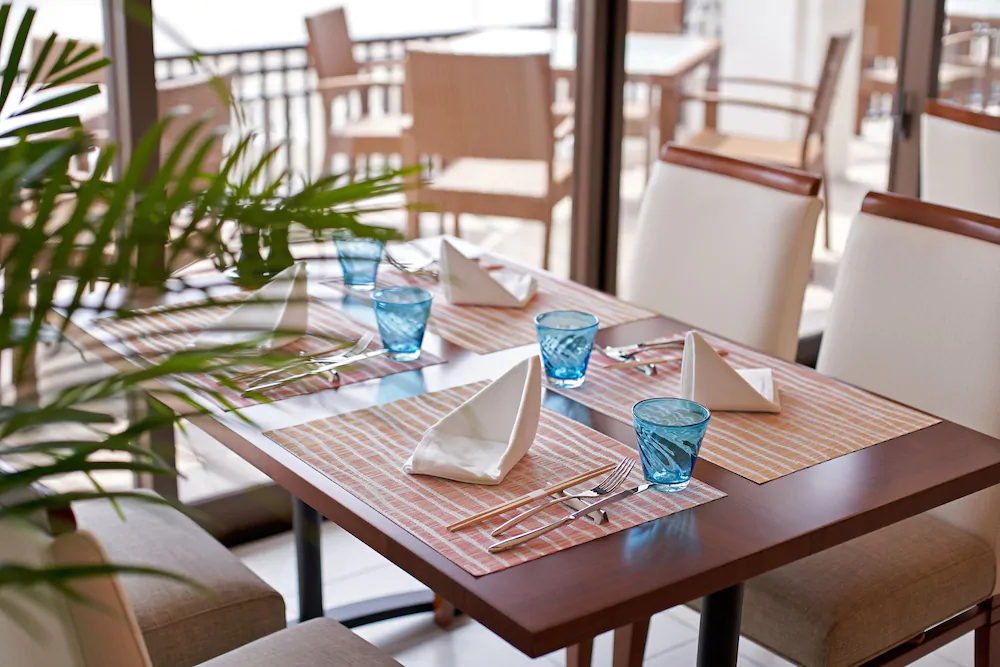 Ala Mahaina Condo Hotel
