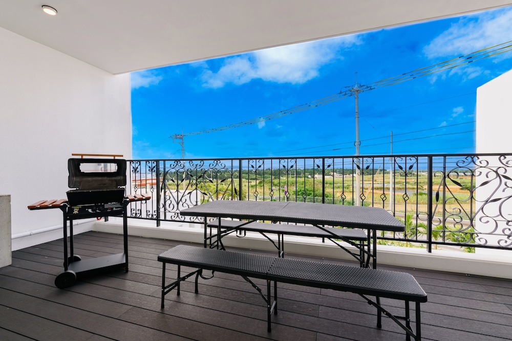Jacuzzi Terrace Okinawa Ims