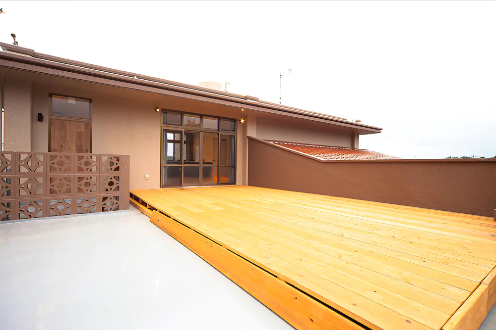 N-House