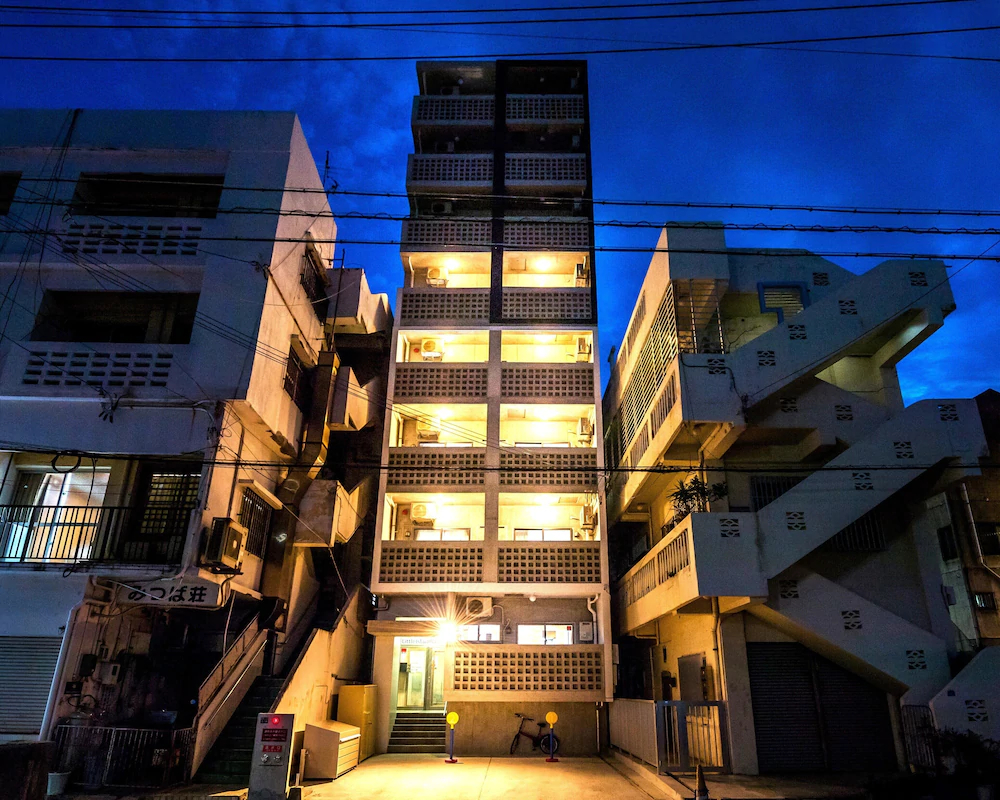 Little Island Okinawa Miebashi
