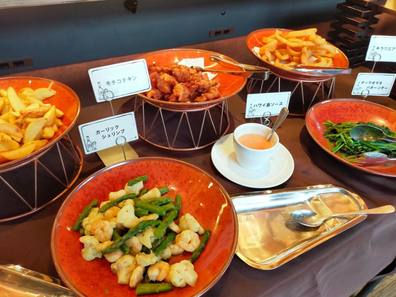 Naha Crystal Hotel