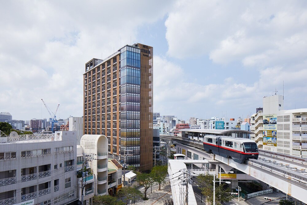 Strata Naha