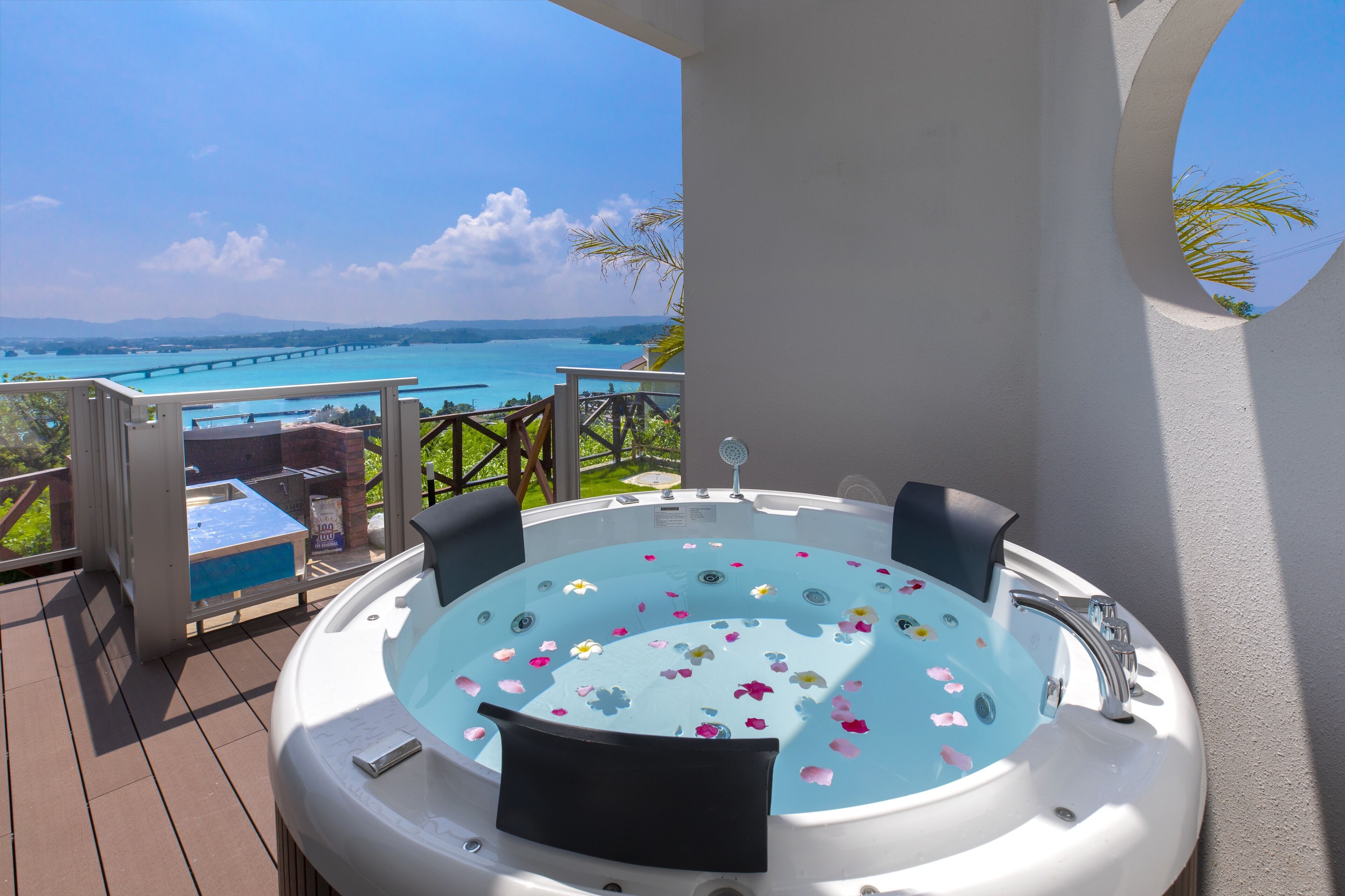 Kouri Ocean Moon Cottage