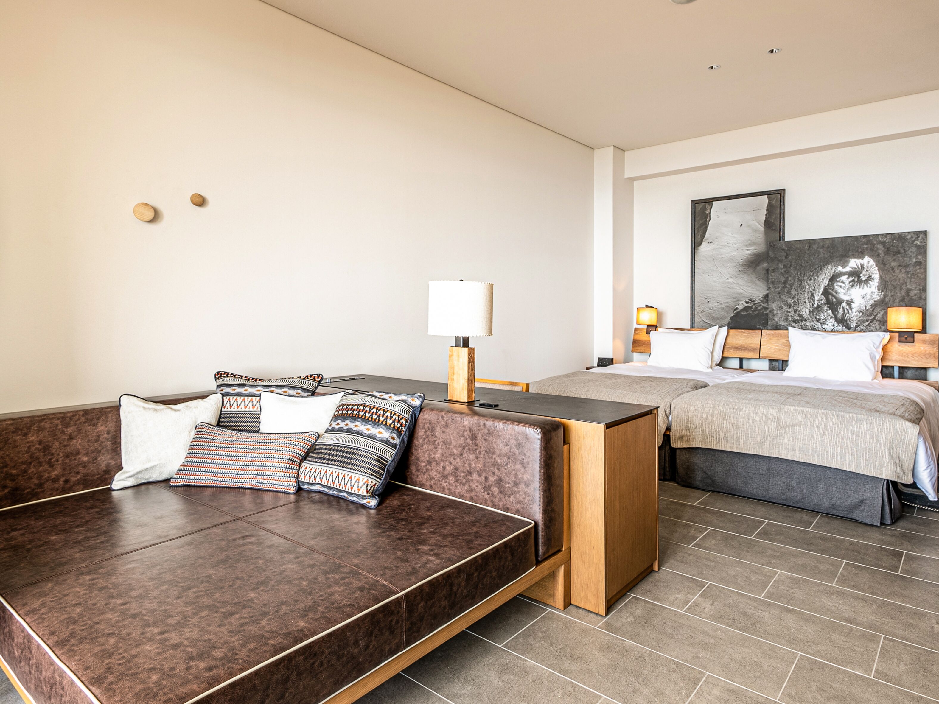 One Suite The Grand