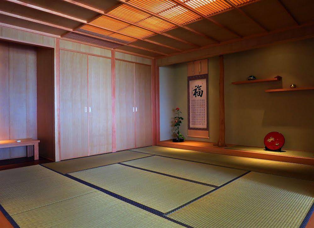 Hyakunagaran