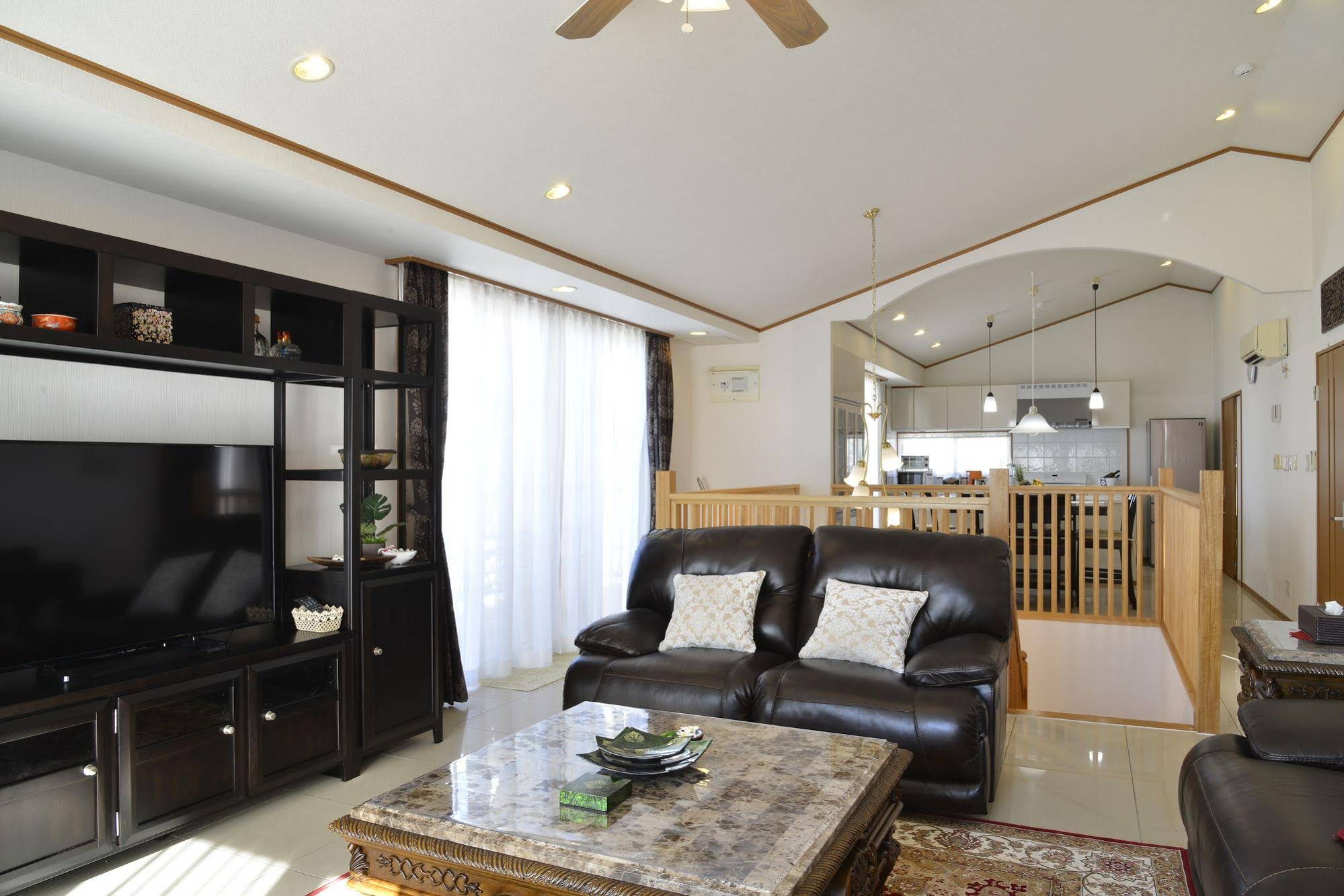 Maeda Biru House