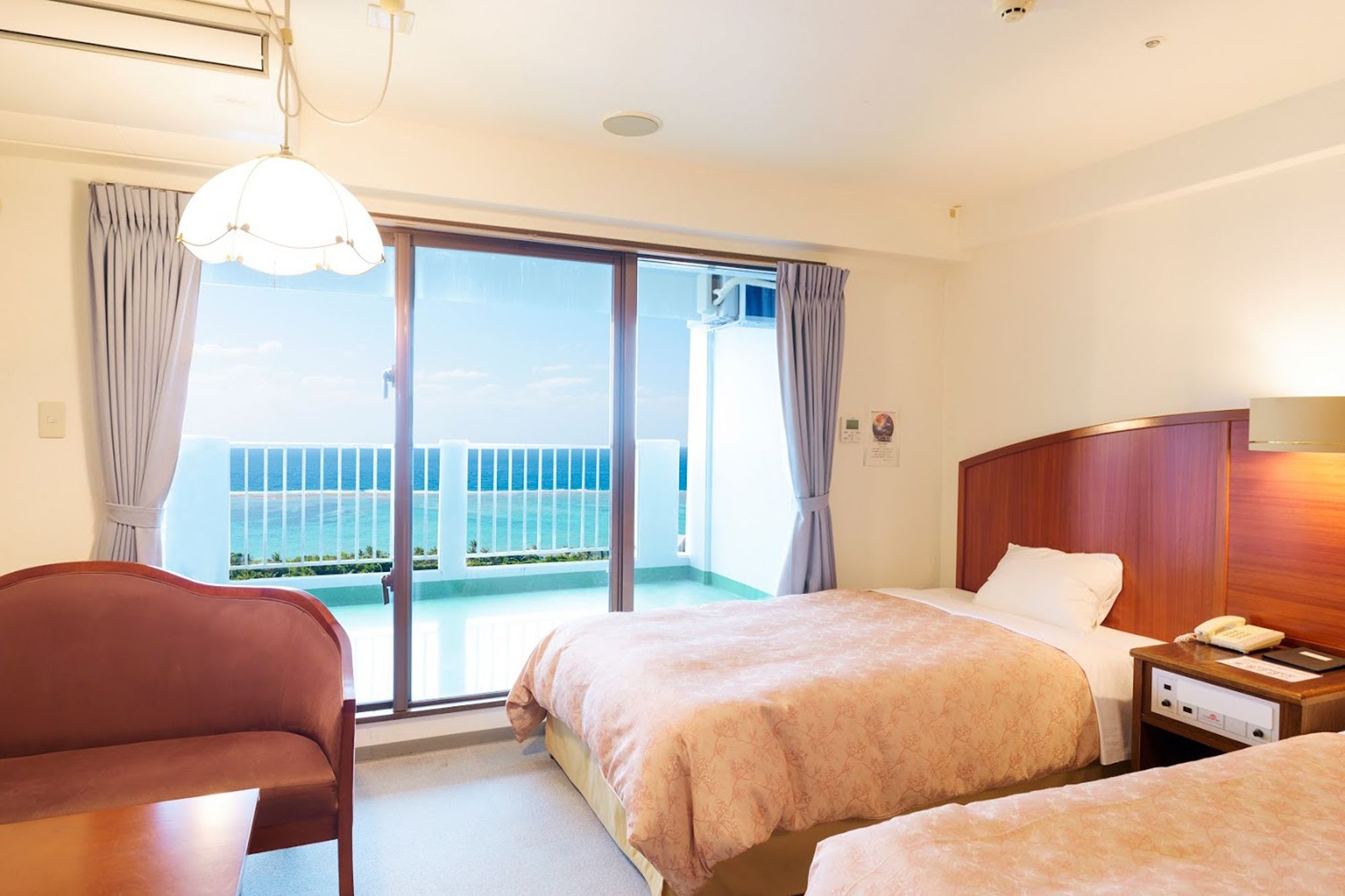Kanehide Onna Marineview Palace