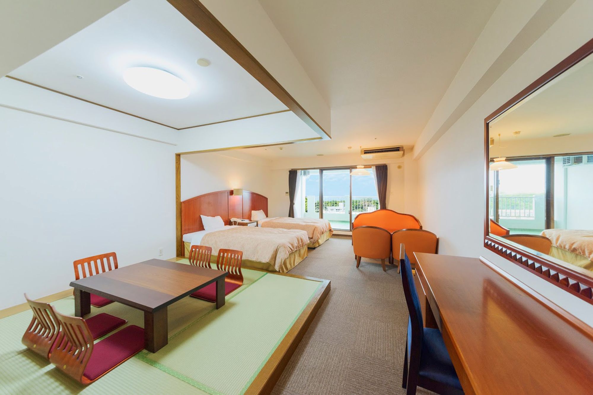 Kanehide Onna Marineview Palace