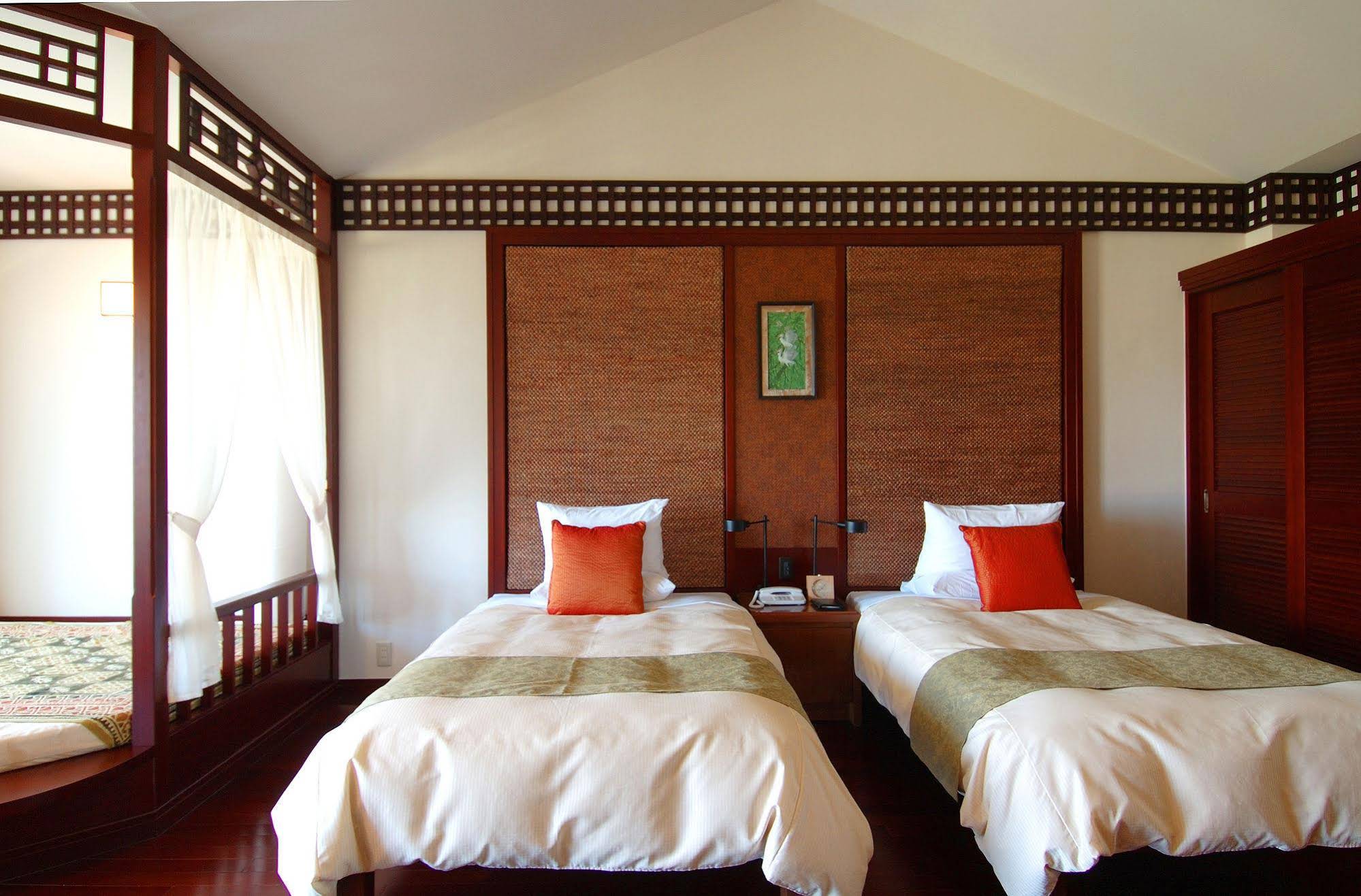 Hotel Nirakanai Kohamajima