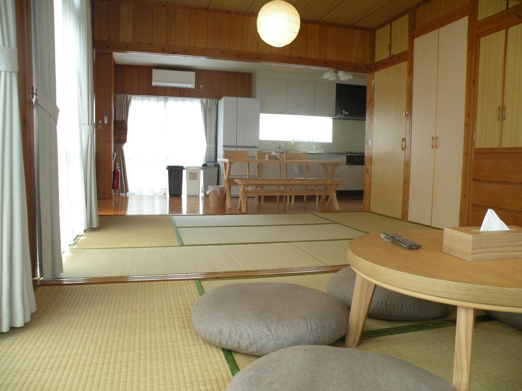 Kafuuya Miyagi Uruma