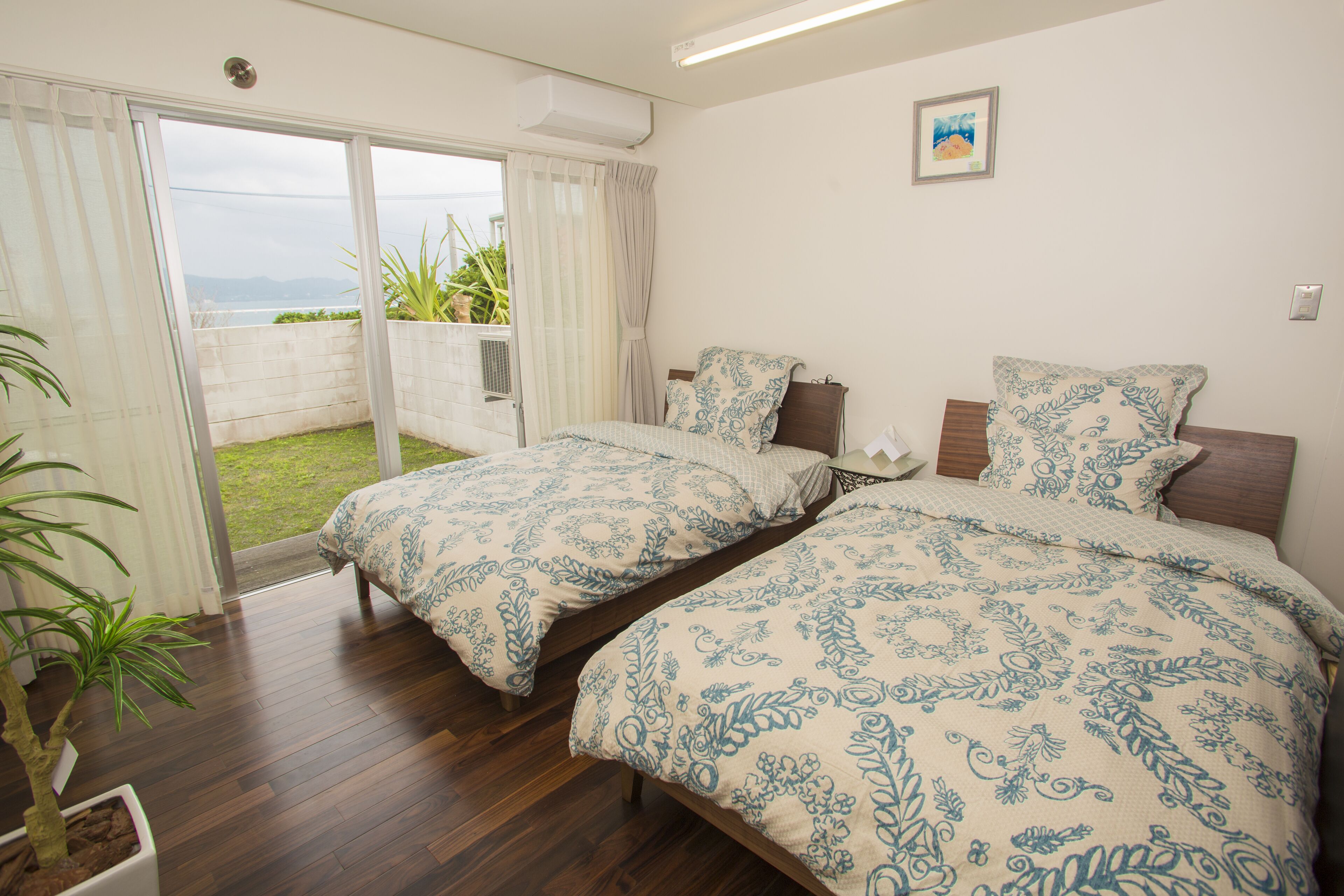 Resort House Plus One