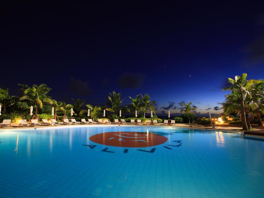 Hotel Nikko Alivila / Yomitan Resort Okinawa