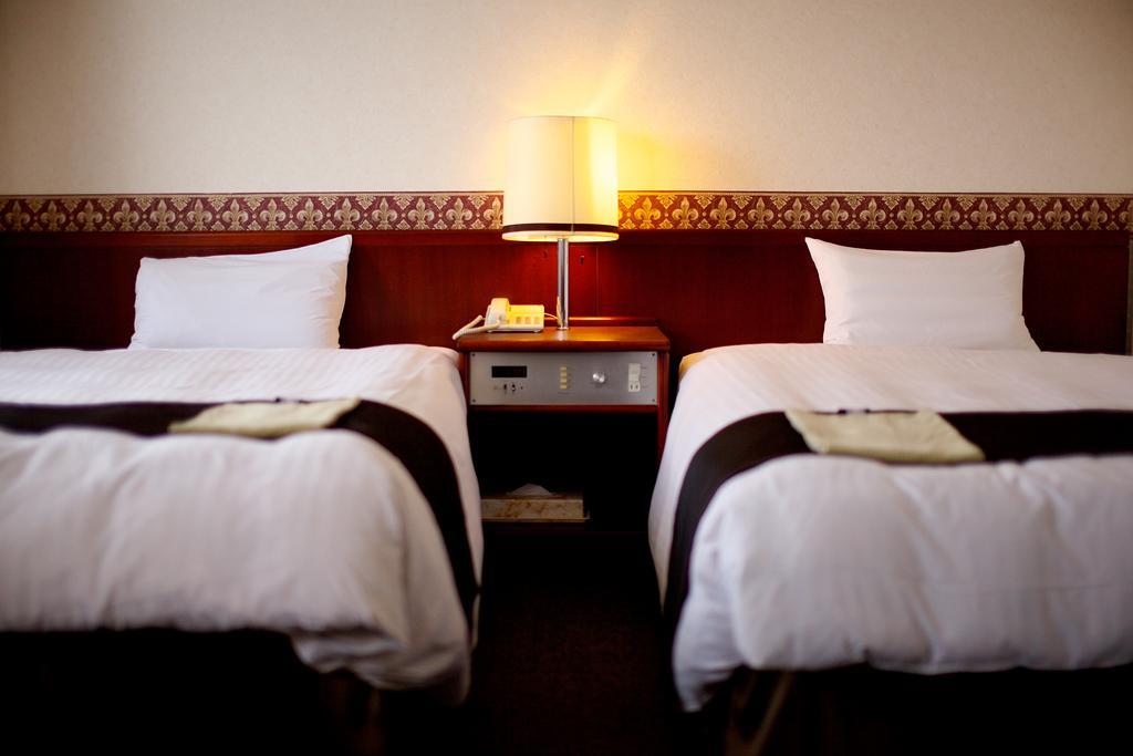 Kochi Sunrise Hotel