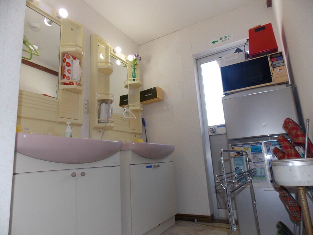 Hojo Suigun Youth Hostel