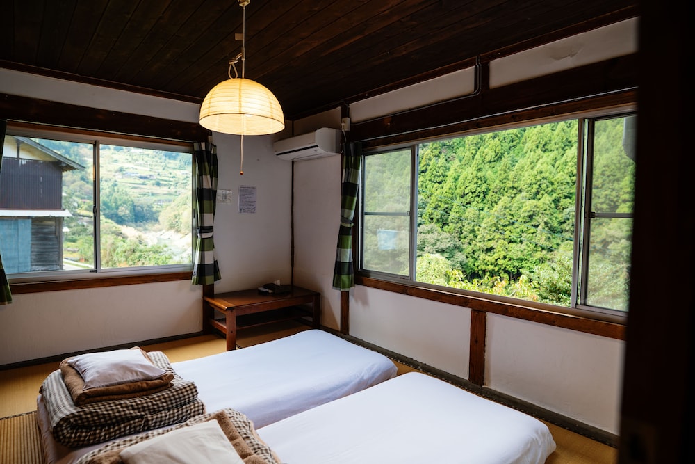 Guesthouse Momonga Village