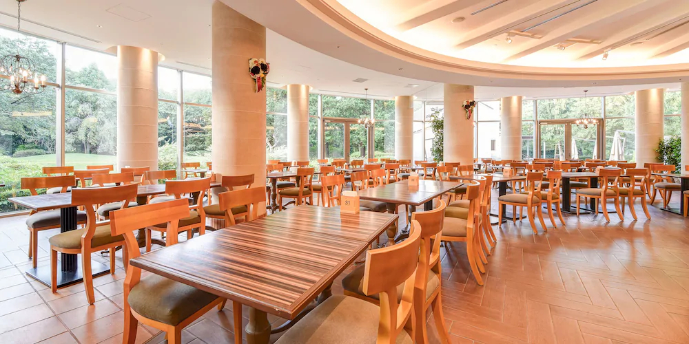 Forest Inn Showakan