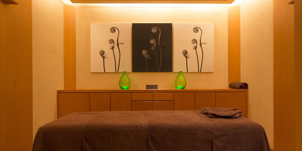 Forest Inn Showakan