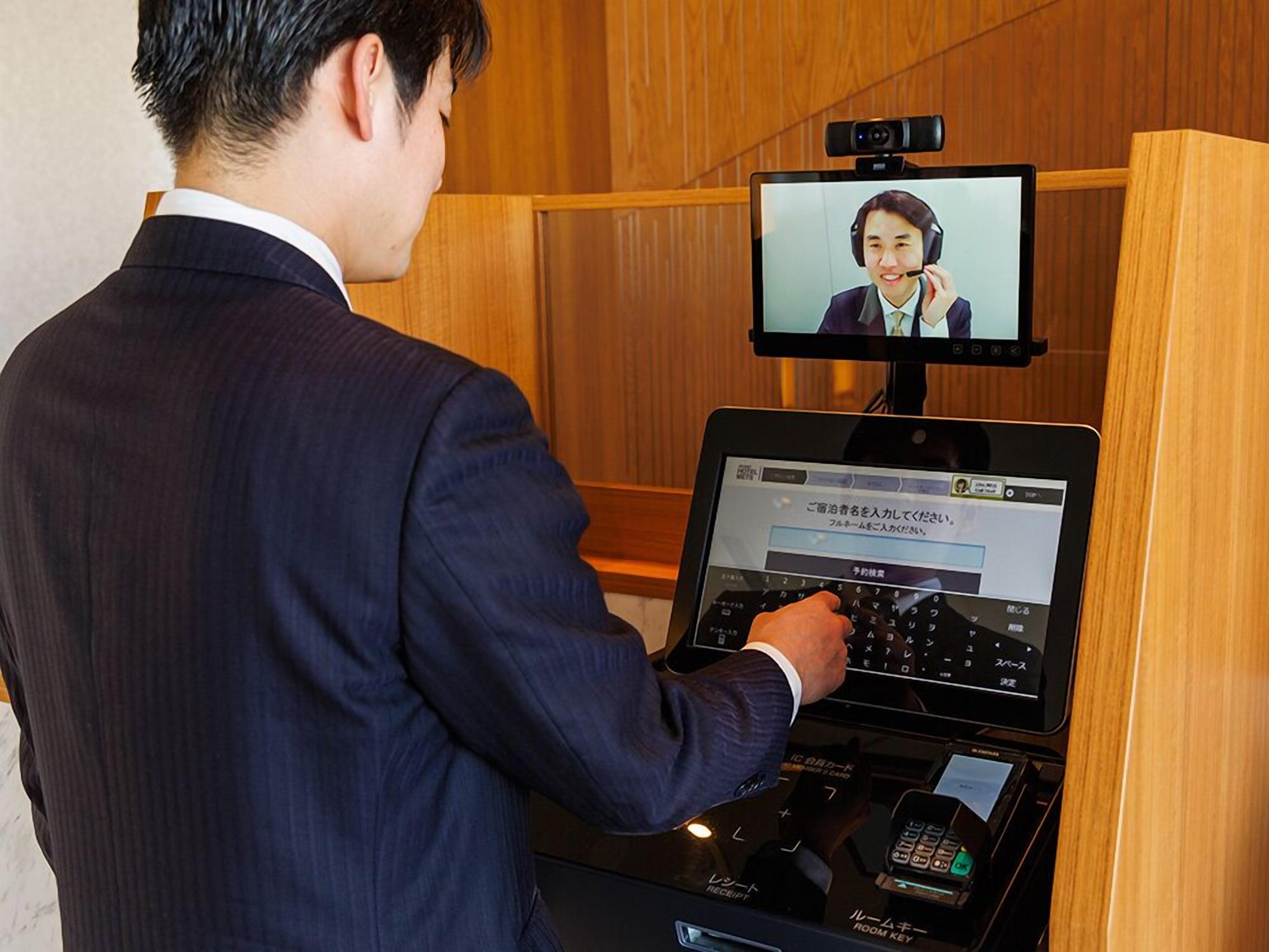 JR East Hotel Mets Premier Makuhari Toyosuna