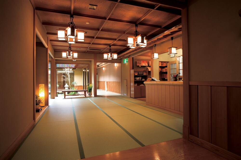 Shunsai No Yado Seasonal Inn Ryokusuitei