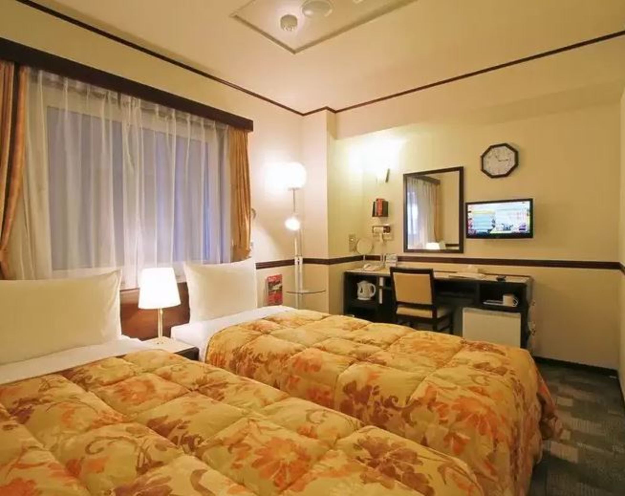 Toyoko Inn Chiba-eki Higashi-guchi