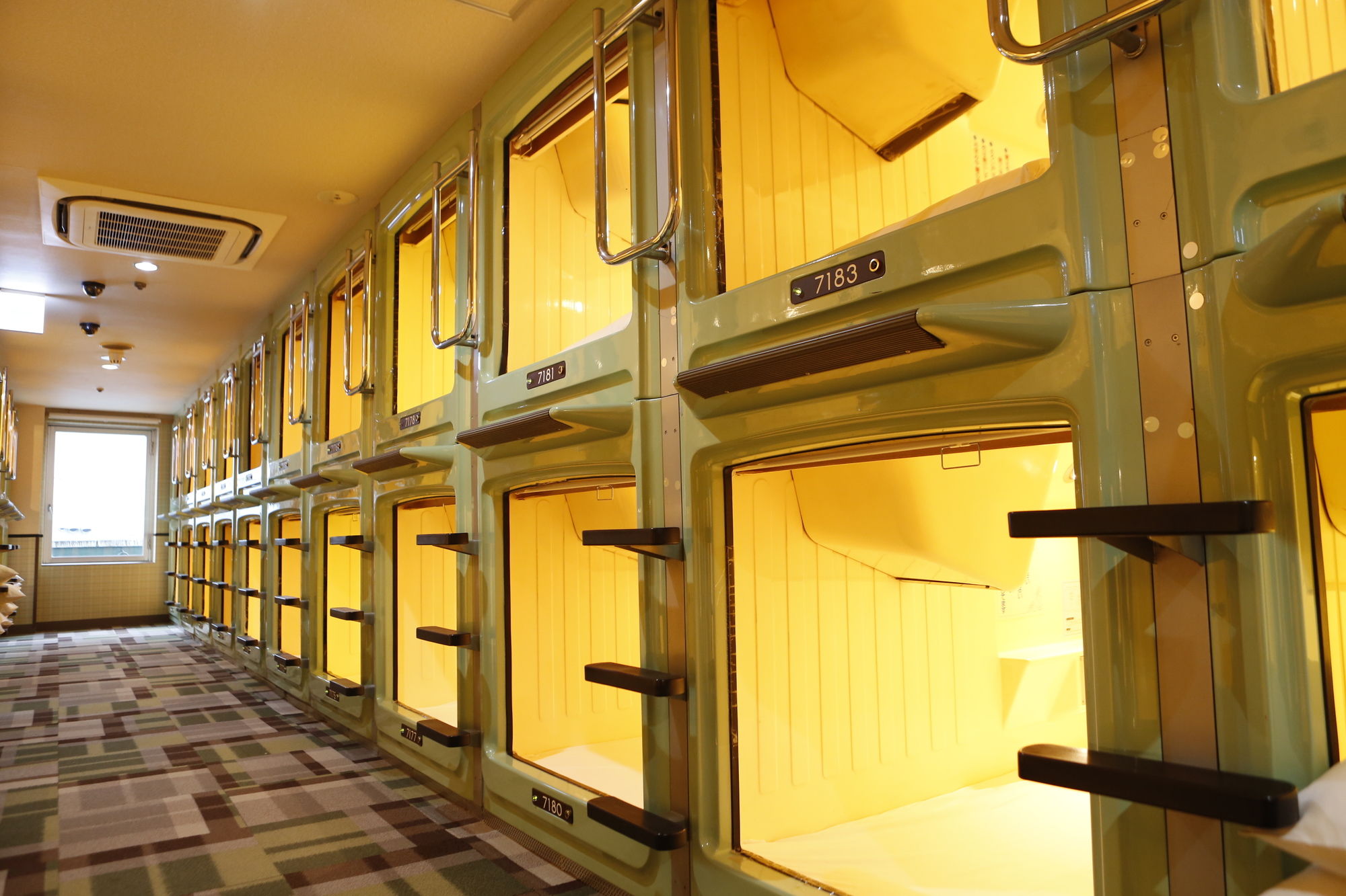 Shinjuku Kuyakushomae Capsule Hotel