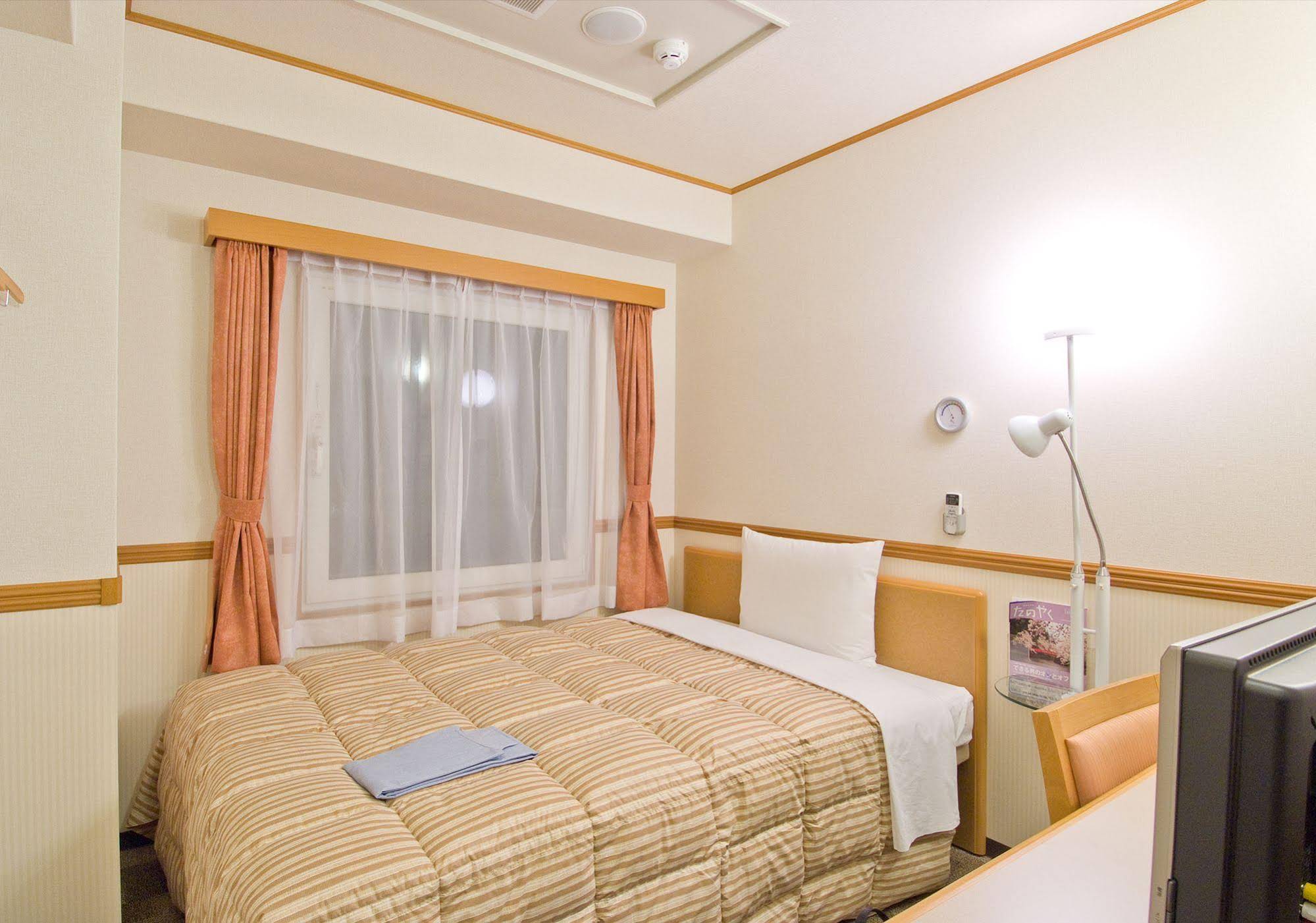 Toyoko Inn Shinagawa-Eki Takanawa-Guchi