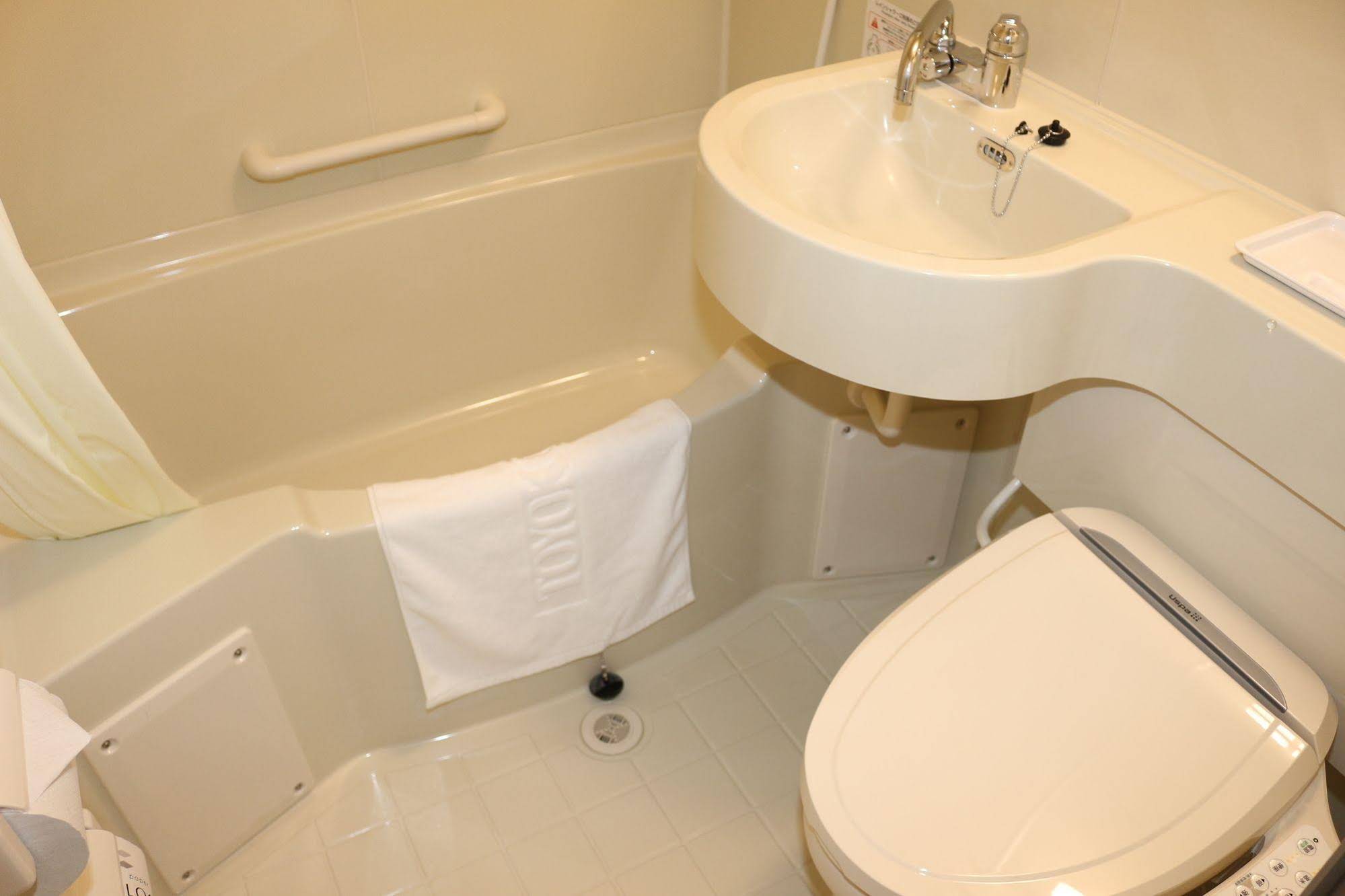 Toyoko Inn Shinagawa-Eki Takanawa-Guchi