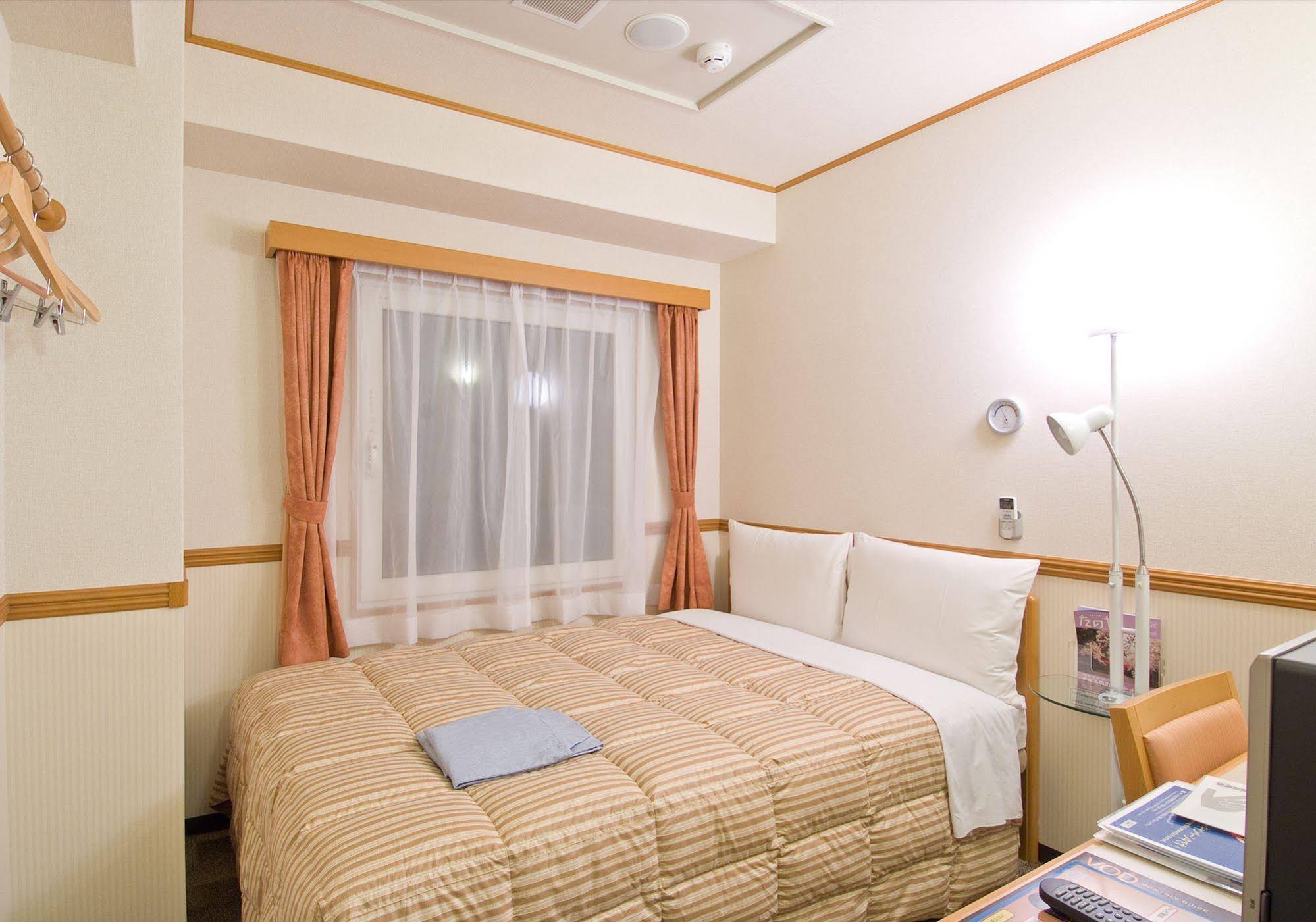 Toyoko Inn Shinagawa-Eki Takanawa-Guchi