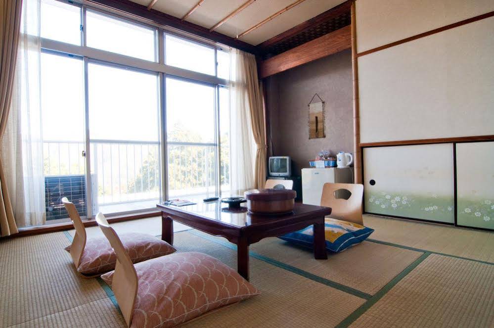 Hakone Gora Suirinso