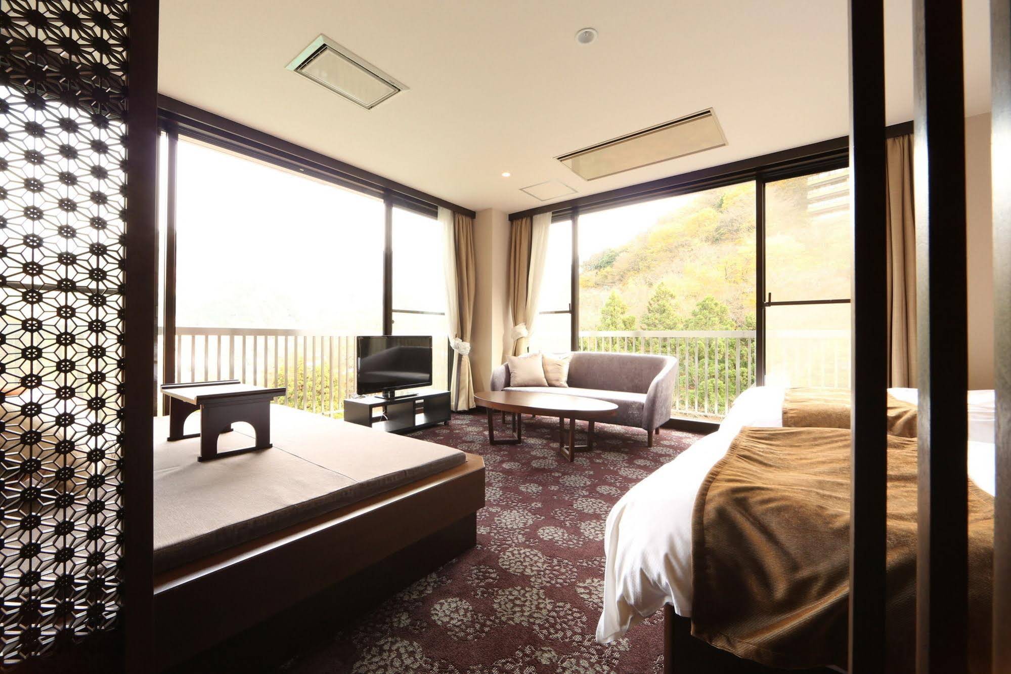 Hakone Nanase