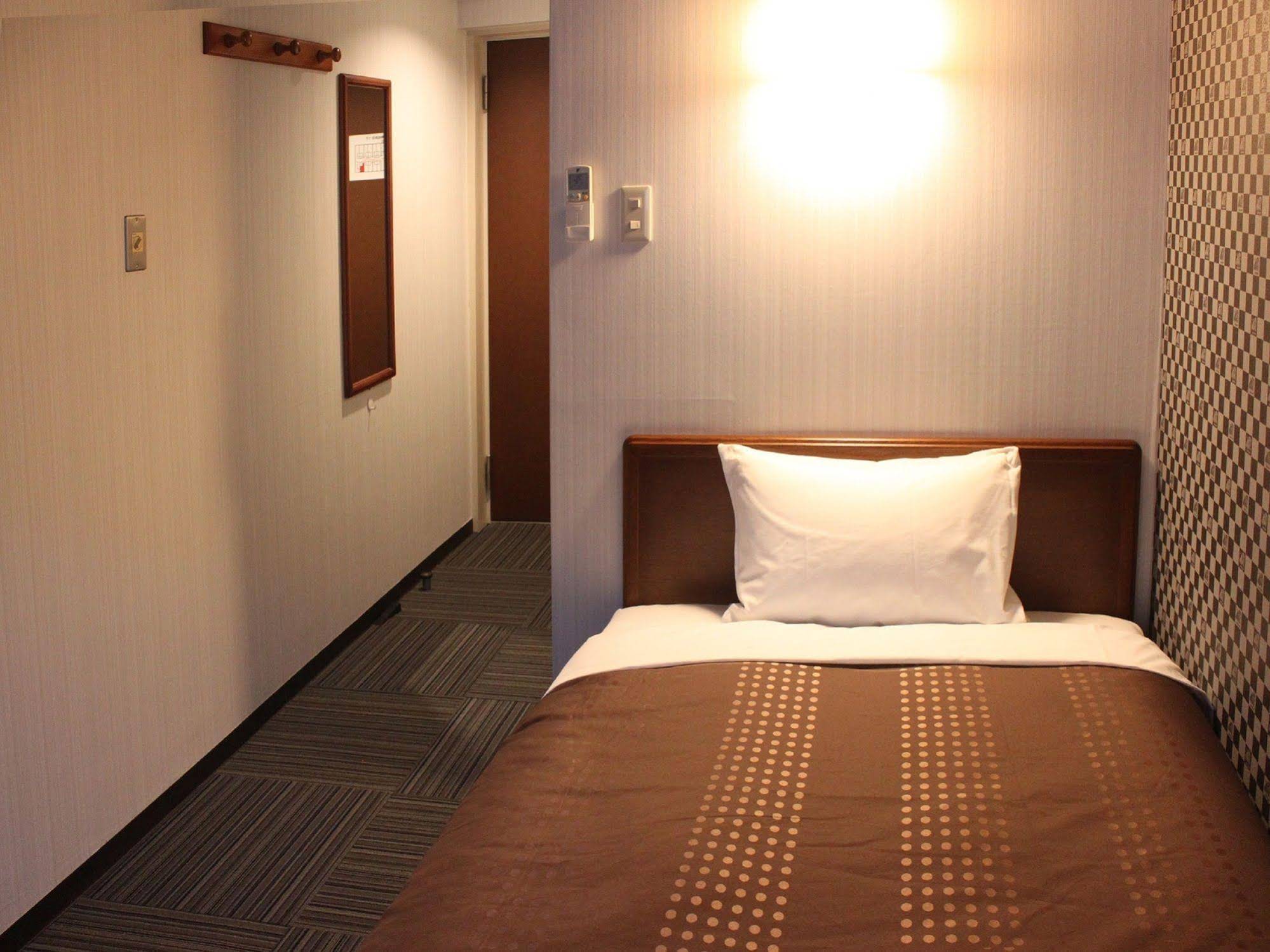Hotel Livemax Tokyo Hamura Ekimae