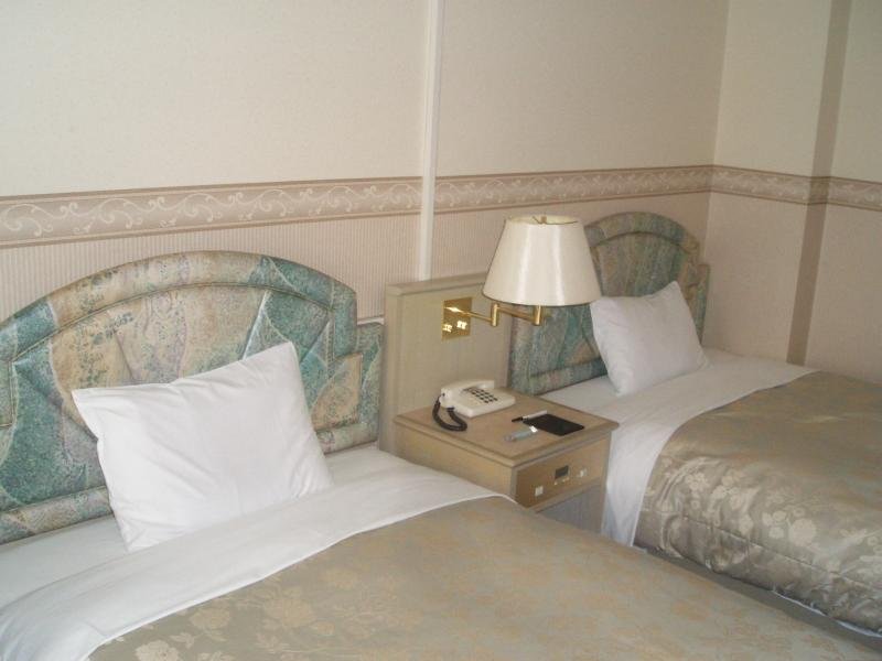 JR-East Hotel Mets Kumegawa