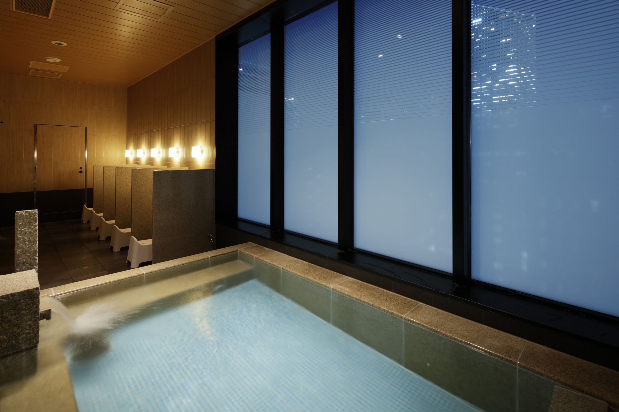 Candeo Hotels Tokyo Shimbashi